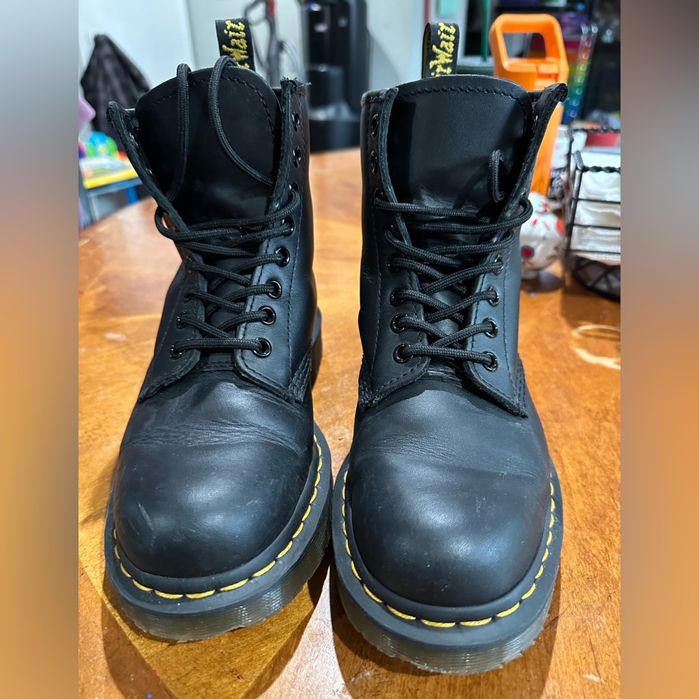 Dr martens black womans size 7